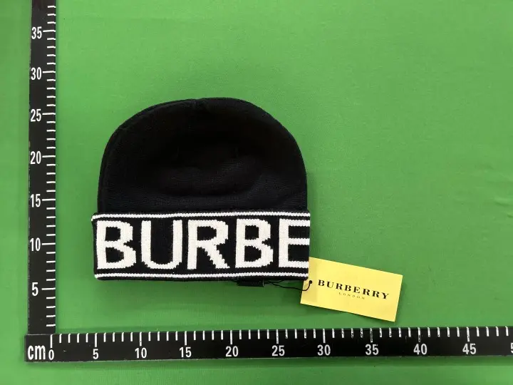 Burberry Beanie QC photo 2