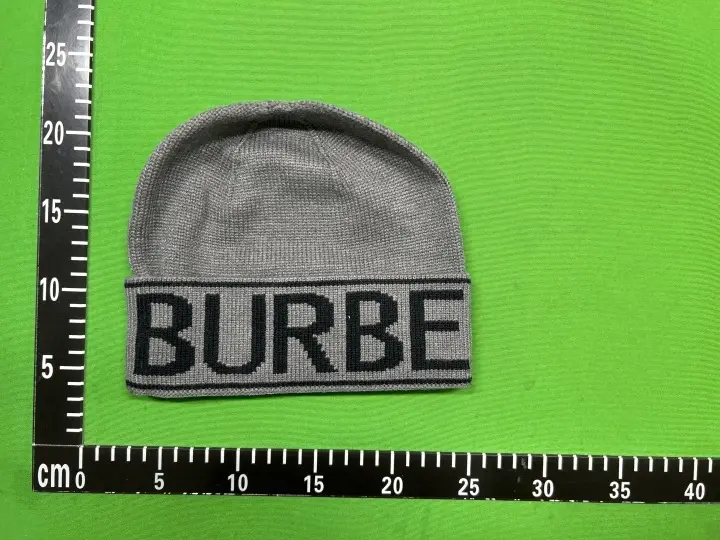 Burberry Beanie QC photo 5