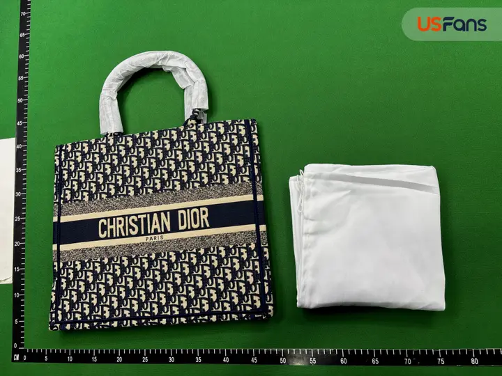 Dior Tote QC photo 9