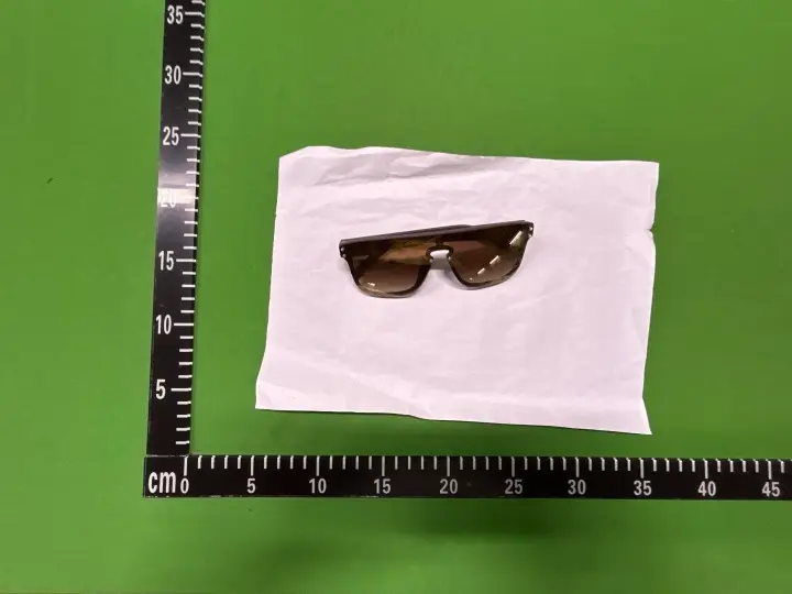 LV Sunglasses QC photo 3