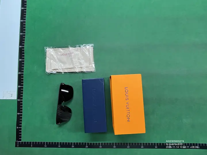 LV Sunglasses QC photo 6