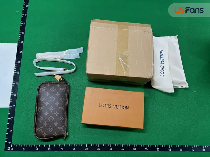 Louis Vuitton Pochette Accessoires QC photo 15