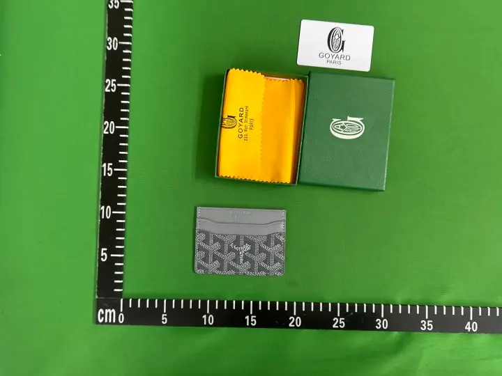 Goyard Wallet QC photo 11