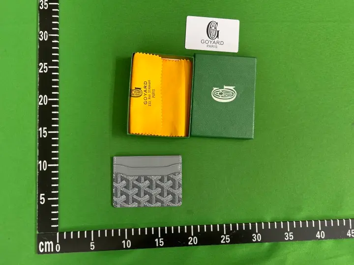 Goyard Wallet QC photo 12