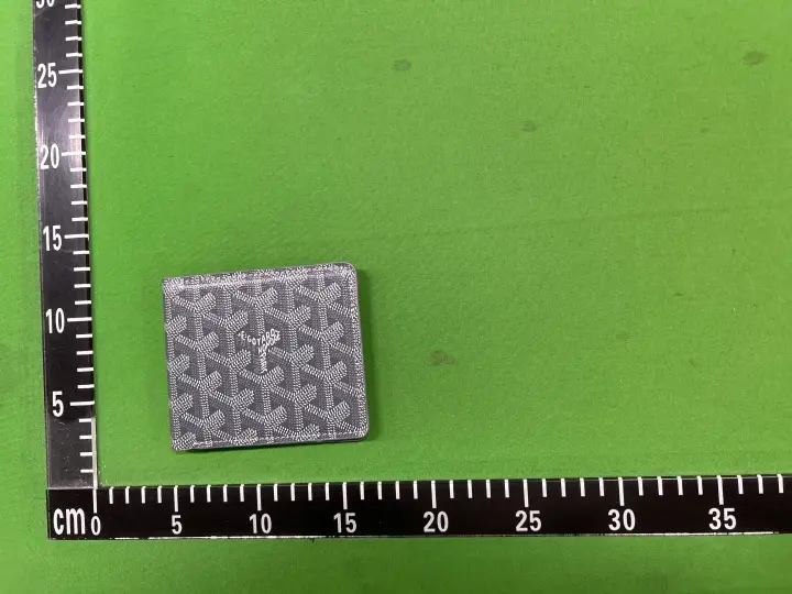 Goyard Wallet QC photo 9