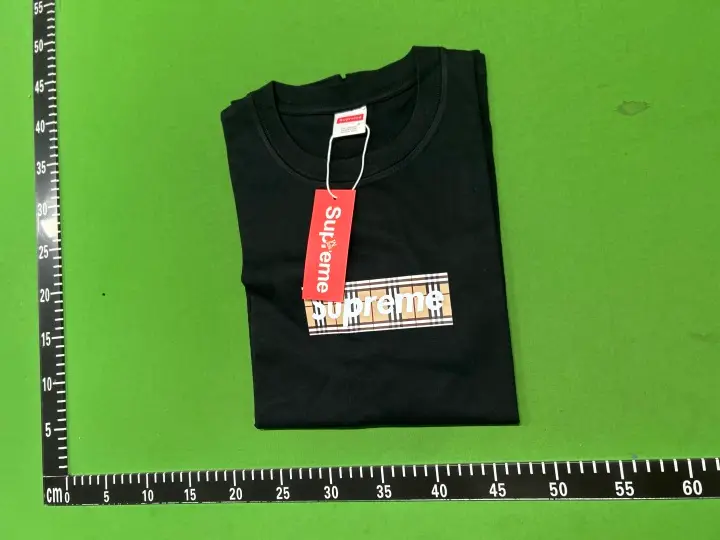 Supreme Burberry Tee QC photo 1