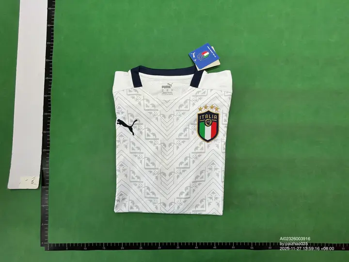 Manchester United Jersey 20-21 QC photo 17