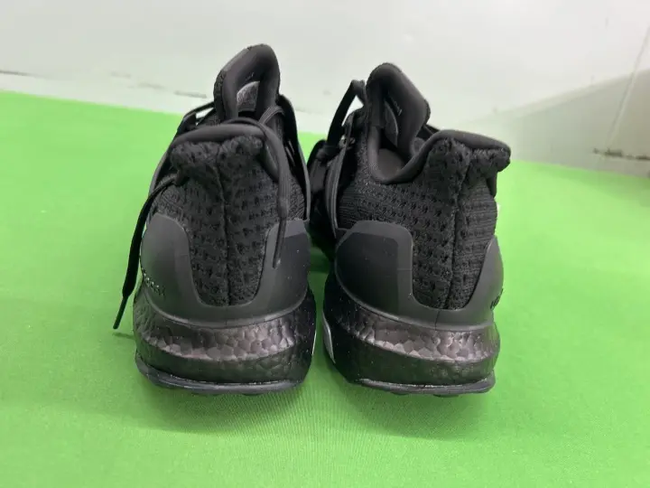 Adidas Ultraboost QC photo 2