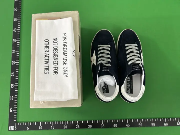 Navy Golden Goose Trainers QC photo 18
