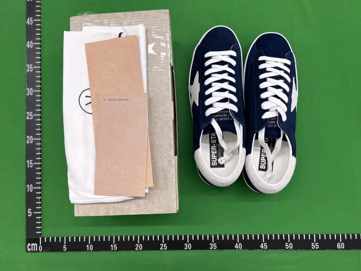 Navy Golden Goose Trainers QC photo 3