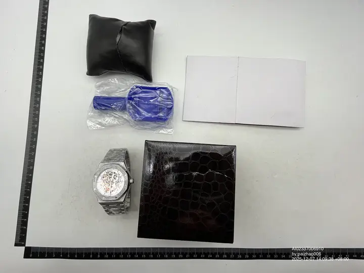 Stones Covered Audemars Piguet QC photo 1