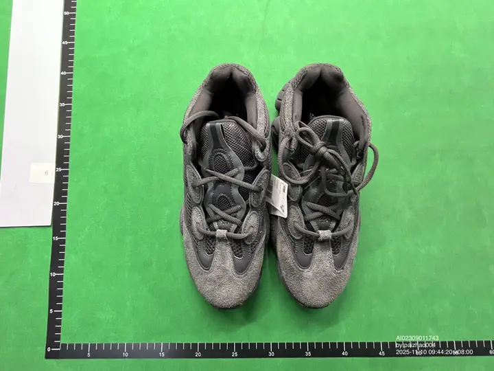 Yeezy 500 Utility Black QC photo 9