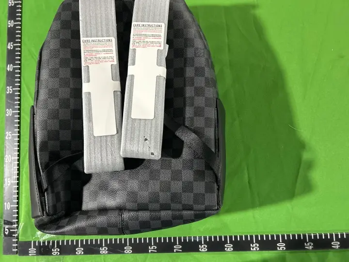 LV Backpack QC photo 2