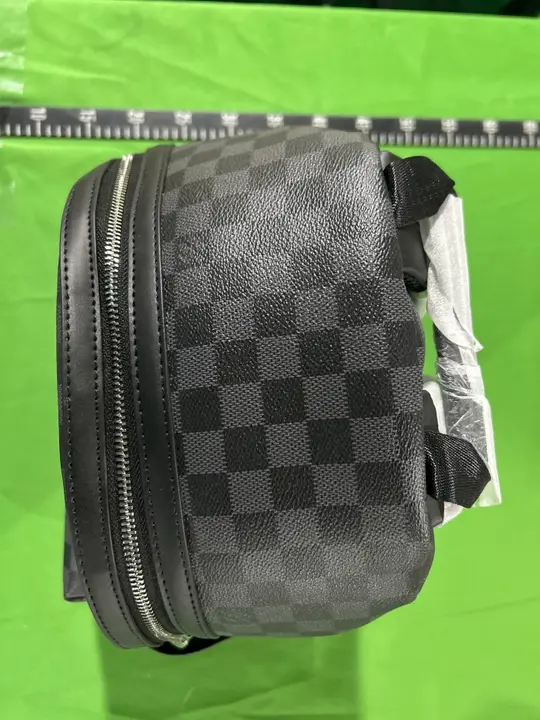 LV Backpack QC photo 3