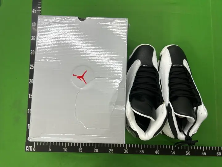 Jordan 13 Chicago QC photo 2