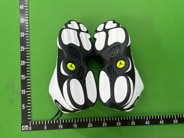 Jordan 13 Chicago QC photo 8