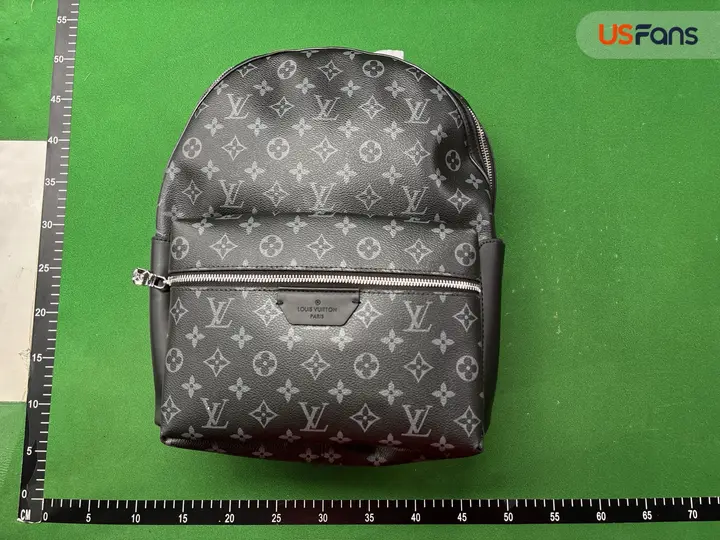 LV Backpack QC photo 5
