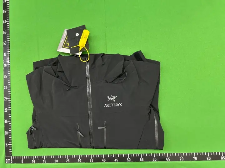 Arc'teryx SV Jacket Beams QC photo 13
