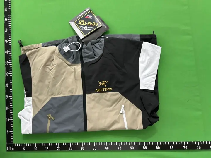 Arc'teryx SV Jacket Beams QC photo 5