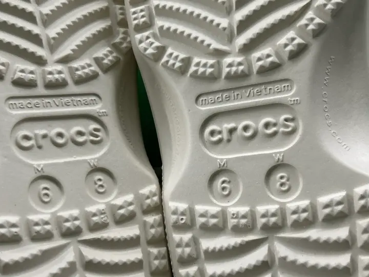 Crocs Classic Model Shoes QC photo 12