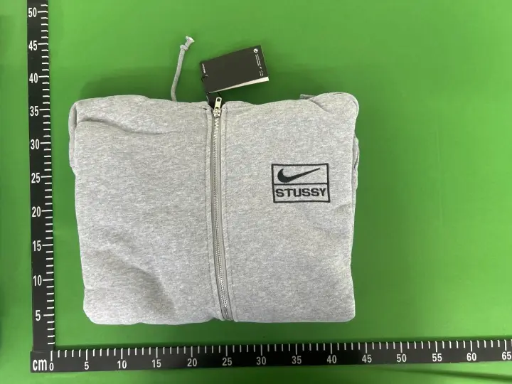 Ussy Zip Hoodie Black QC photo 1