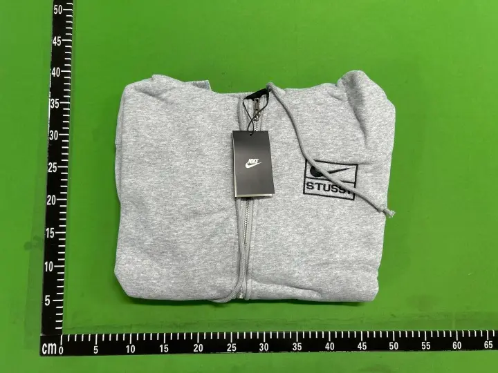 Ussy Zip Hoodie Black QC photo 6