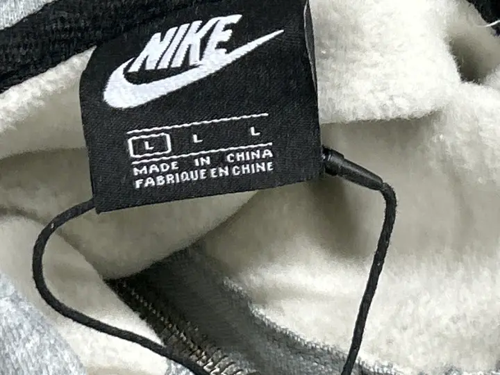 Ussy Zip Hoodie Black QC photo 7
