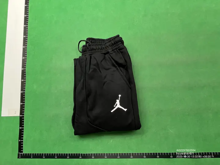 Stone Island Sweatpants QC photo 5