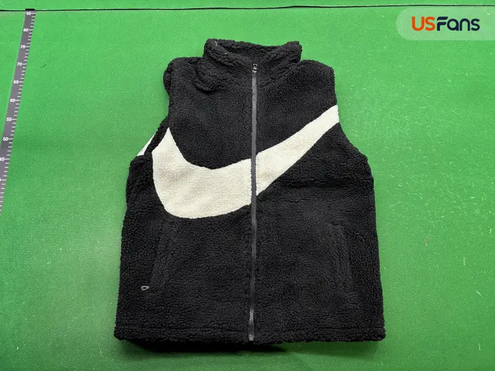 Nike Vest QC photo 14