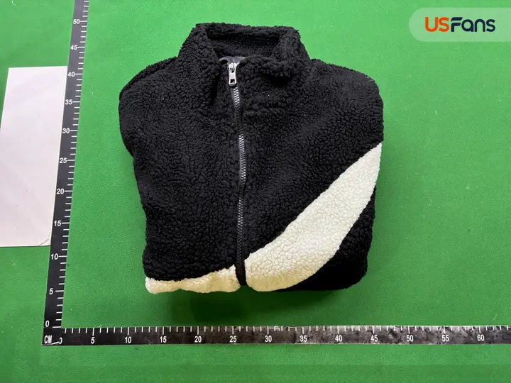 Nike Vest QC photo 20