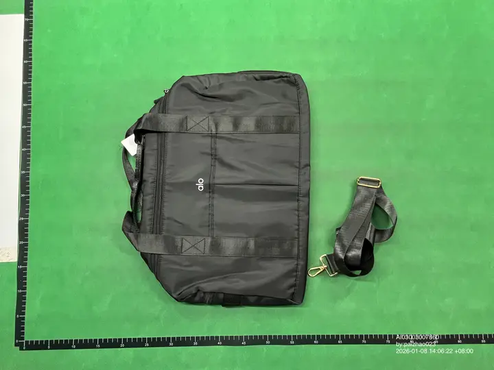Lululemon Bag QC photo 1