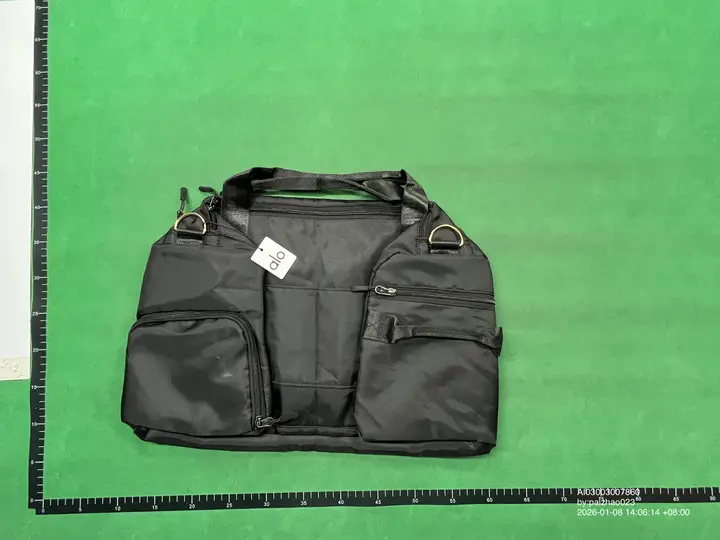 Lululemon Bag QC photo 2