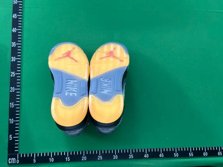 Jordan 5 Muslin x Off-White QC photo 15