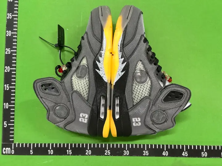 Jordan 5 Muslin x Off-White QC photo 5