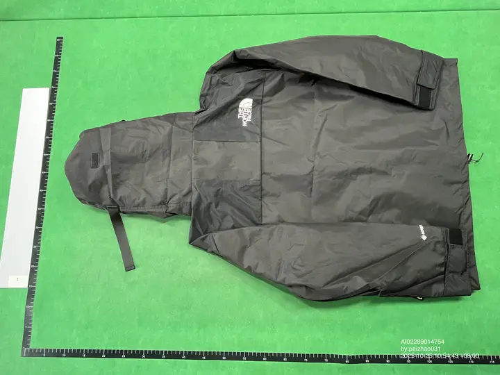 TNF Windbreaker Jacket QC photo 10