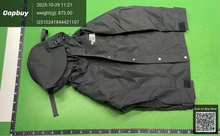TNF Windbreaker Jacket QC photo 12