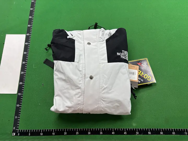 TNF Windbreaker Jacket QC photo 18