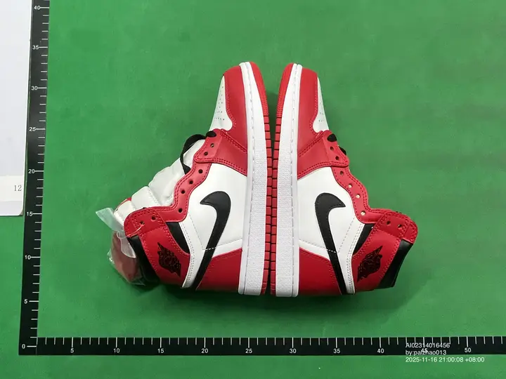 Jordan 1 Mocha QC photo 10