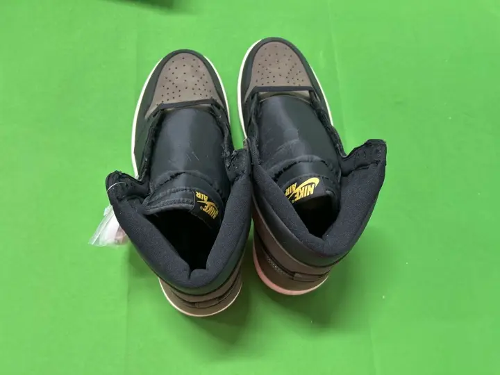 Jordan 1 Mocha QC photo 3