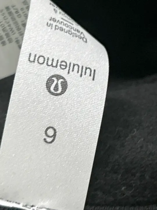 Lululemon Scuba Hoodie QC photo 2