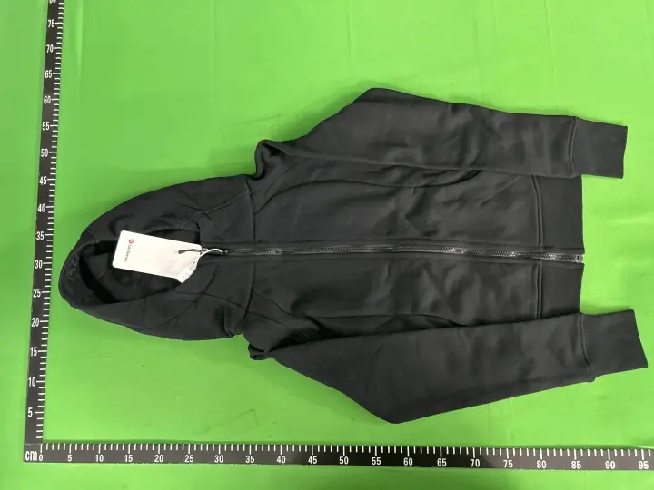 Lululemon Scuba Hoodie QC photo 3