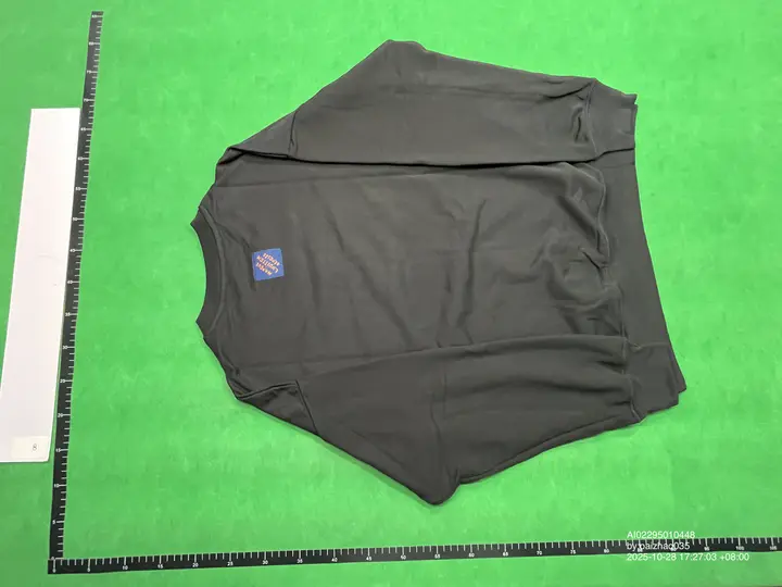 LV Hoodie QC photo 2