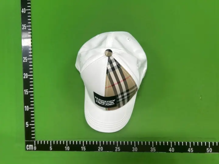 Burberry Cap QC photo 4