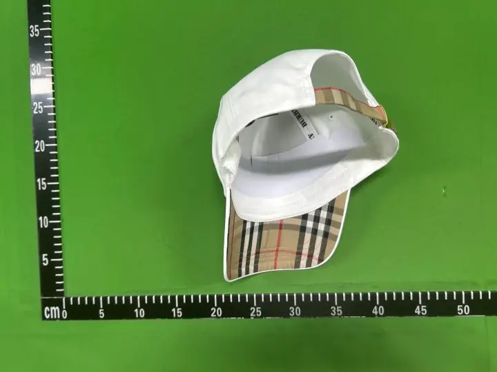 Burberry Cap QC photo 5