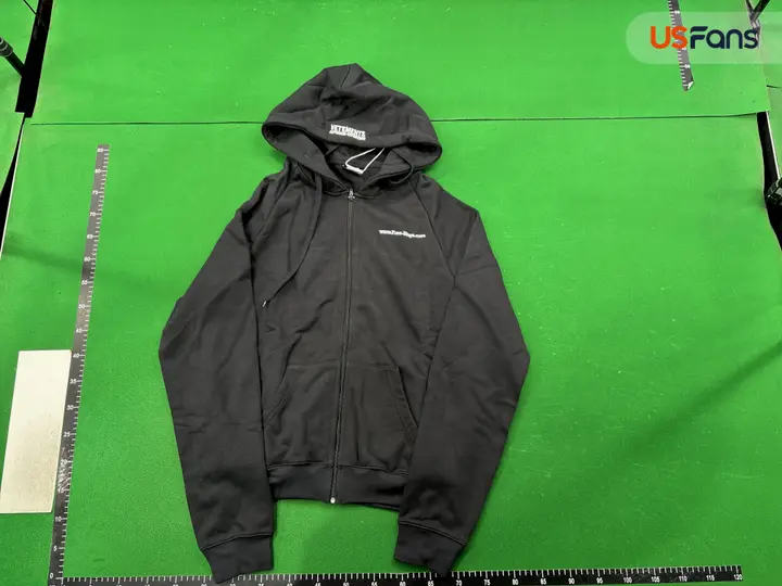 Vetements "Free Hugs" Zip-Up QC photo 6