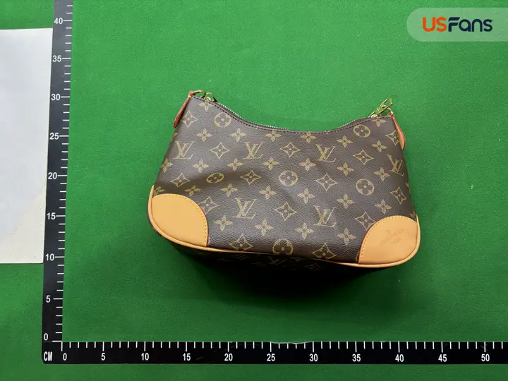Louis Vuitton Boulogne Bag QC photo 2