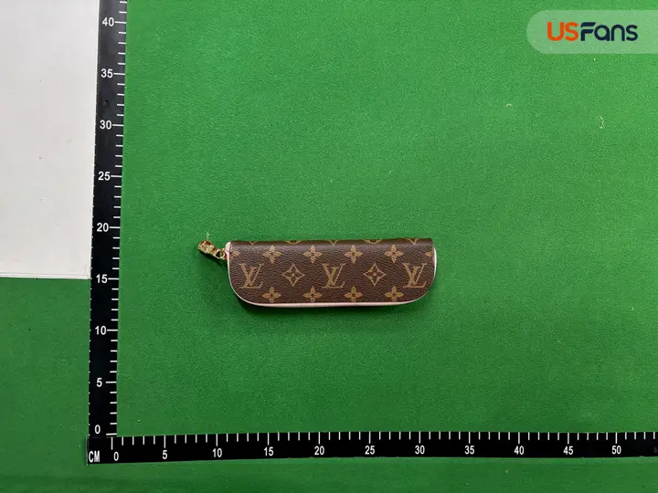 LV Pencil Case QC photo 1