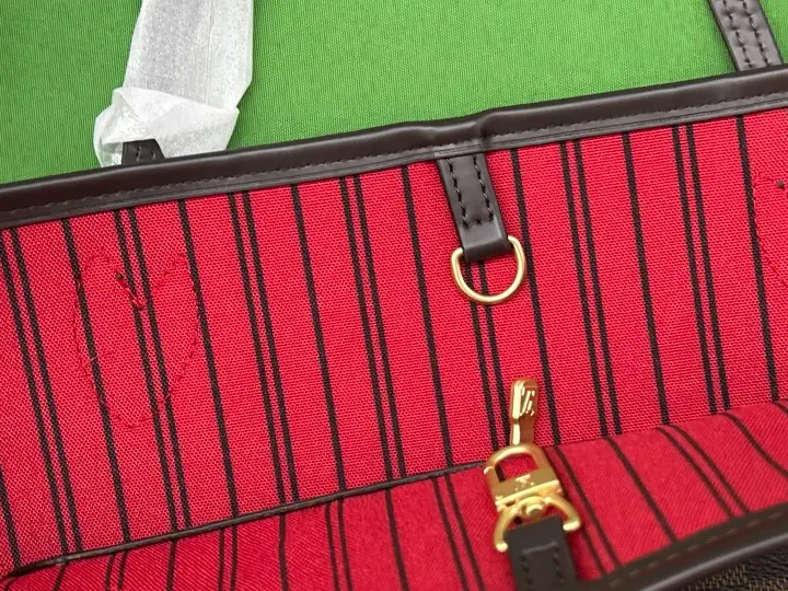 LV Neverfull Bag QC photo 7