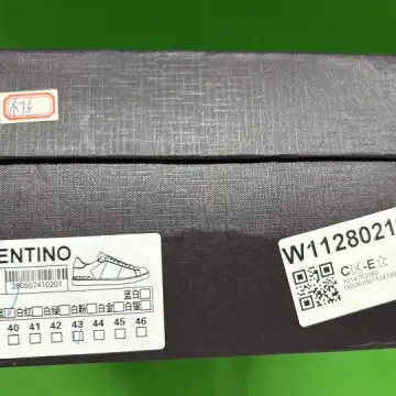 Valentino Garavani Trainers QC photo