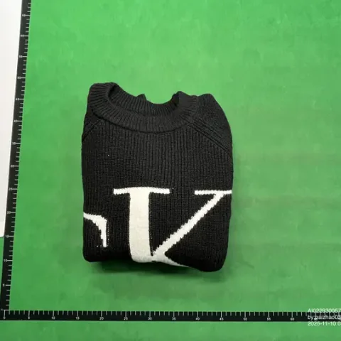 CK Sweater QC photo